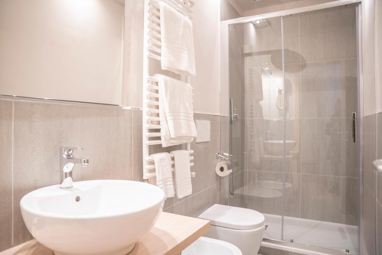 Albergo Celeste Сестри Леванте Екстериор снимка