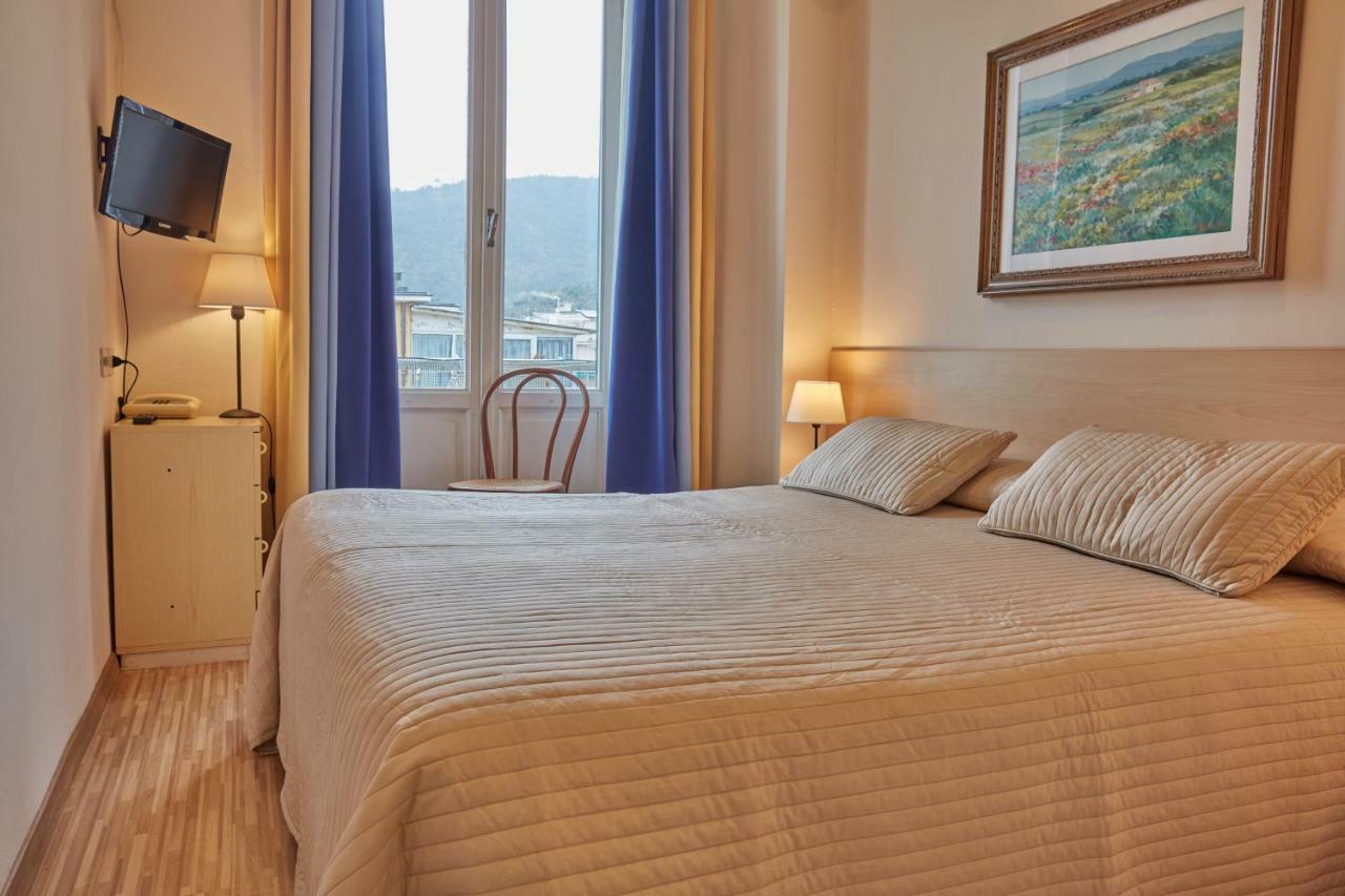 Albergo Celeste Сестри Леванте Екстериор снимка