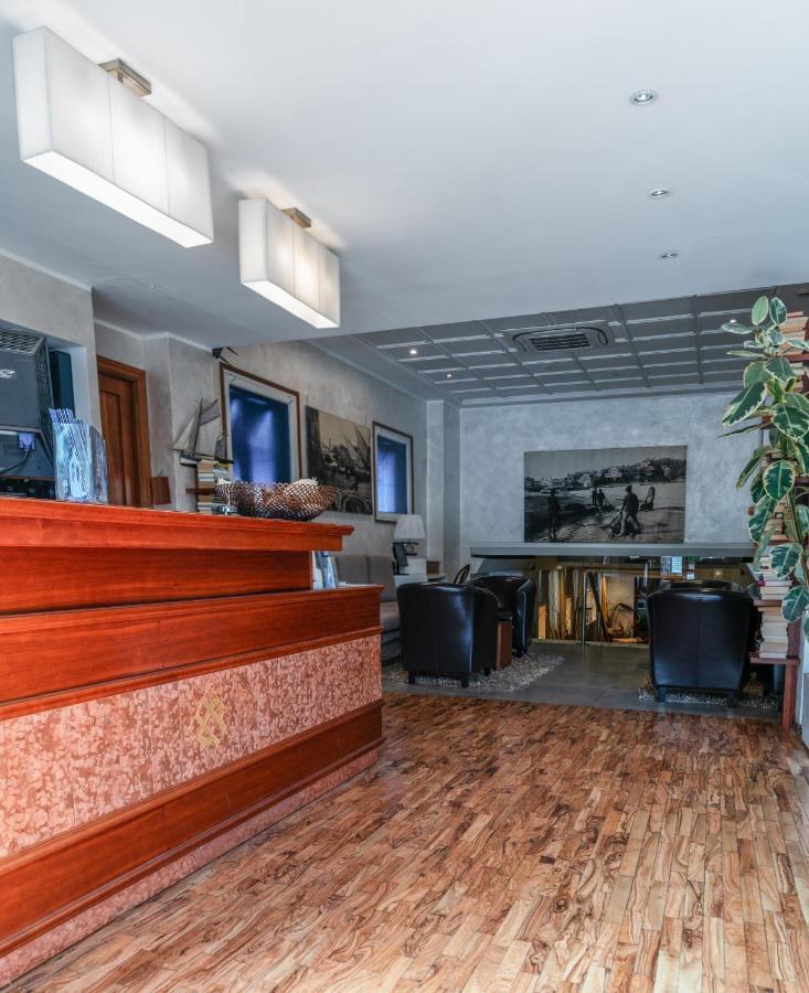 Albergo Celeste Сестри Леванте Екстериор снимка